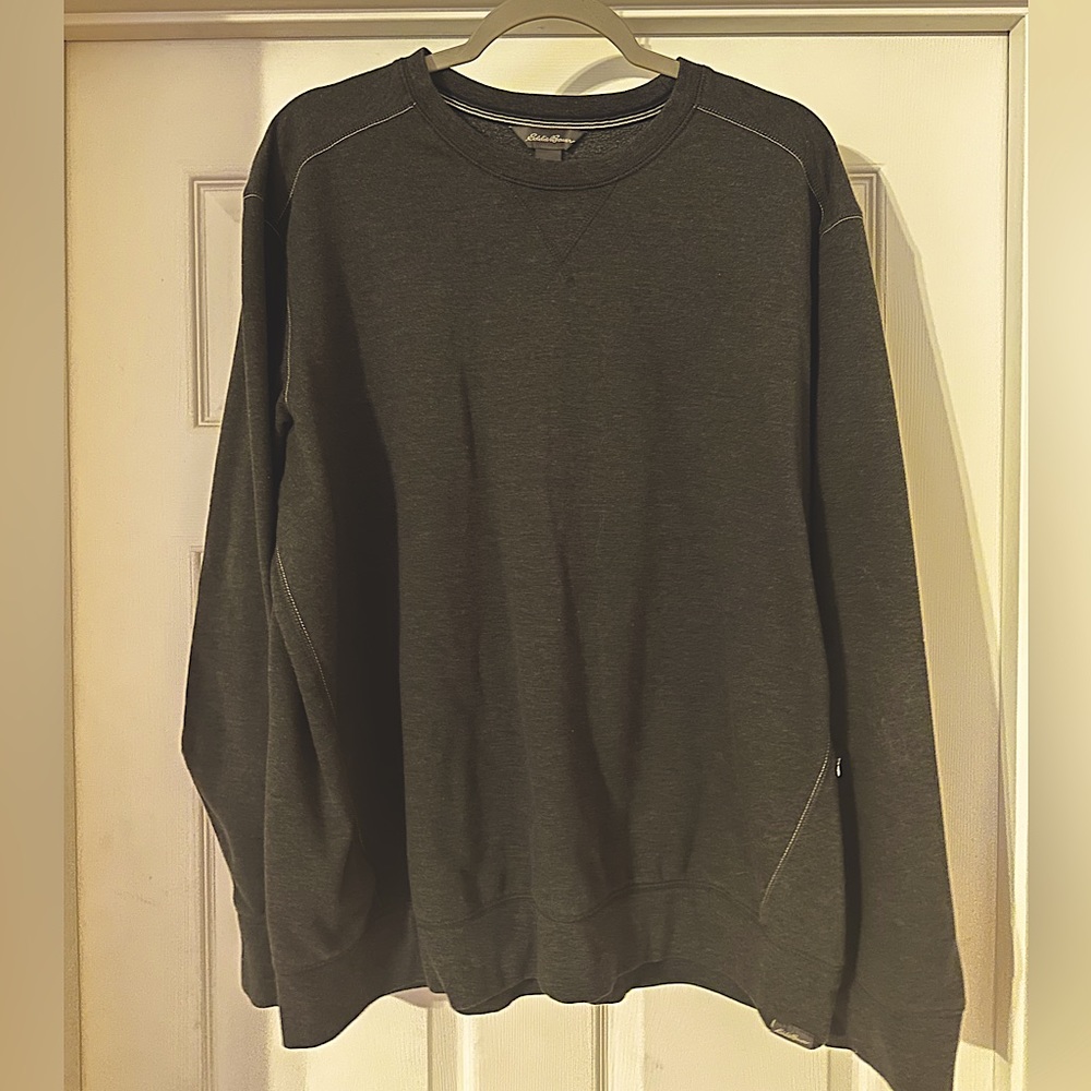 Eddie Bauer Men’s Oversized Crewneck Size XL in Grey